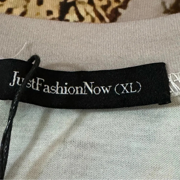 Just Fashion Now XL Shirt Top Brown Abstract Short Sleeve V Neck Knit Stretch - Picture 5 of 8